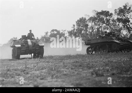 Manoeuvres De Chars Batavia Manoeuvres Squadron Vechtwagens Knil Date : Novembre 1946 Lieu : Batavia, Indonésie, Jakarta, Antilles Néerlandaises De L'Est Banque D'Images