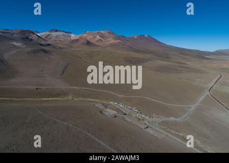 Environnement geysers de 'El Tatio' au lever du soleil de la vue aérienne Banque D'Images