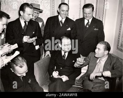 1937 , 23 septembre , NEW YORK , États-Unis : VITTORIO MUSSOLINI ( 1916 - 1997 ) , fils du dictateur fasciste italien Duce Benito MUSSOLINI , âgé de 2 ans, Banque D'Images