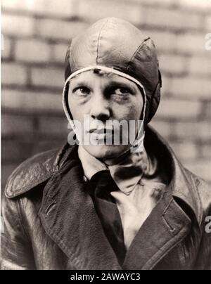 1926 CA , États-Unis : Portraits de la femme aviatrice la plus célèbre AMELIA EARHART ( 1897 - 1937 ) . Earhart a été la première femme à recevoir la Distinction Banque D'Images