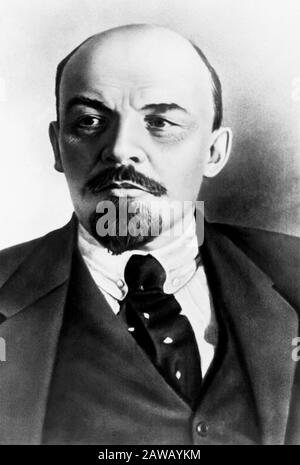 1918 CA , RUSSIE : Le politicien russe Nikolaj LENIN Ulianov ( Vladimir Ilic Uljanov , Simbirsk 1870 - Gorki , Moskow 1924 ) - POL Banque D'Images