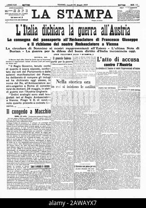 1915 , 24 mai , ITALIE : le journal italien LA STAMPA ( de Turin ) avec les nouvelles sur la DÉCLARATION DE GUERRE à L'AUTRICHE DE L'ITALIE , le début de Banque D'Images