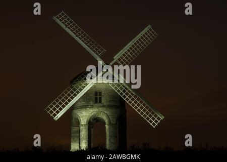 Photo nocturne du Moulin à vent de Chesterton dans le Warwickshire Banque D'Images