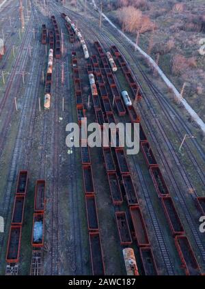 Trains de marchandises sur la gare Banque D'Images