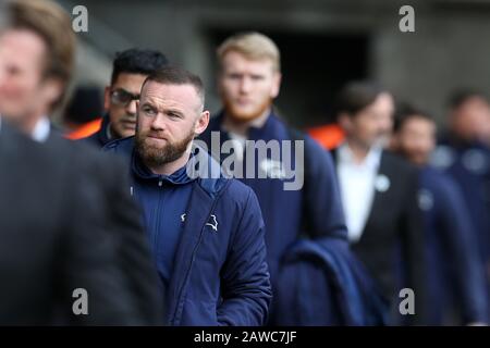 Swansea, Royaume-Uni. 8 février 2020. Wayne Rooney, joueur/entraîneur du comté de Derby, arrive au Liberty Stadium avant le match. EFL Skybet championnat, Swansea City / Derby County au Liberty Stadium à Swansea, Pays de Galles du Sud, le samedi 8 février 2020. Cette image ne peut être utilisée qu'à des fins éditoriales. Utilisation éditoriale uniquement, licence requise pour une utilisation commerciale. Aucune utilisation dans les Paris, les jeux ou une seule édition de club/ligue/joueur. Pic par Andrew Orchard/Andrew Orchard sports photographie/Alay Live news crédit: Andrew Orchard sports photographie/Alay Live News Banque D'Images