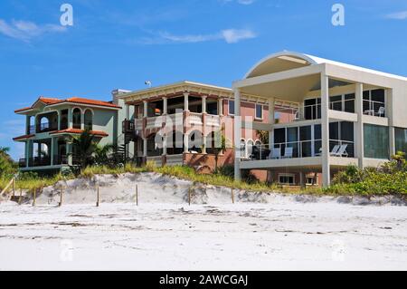 Luxueux maisons en bord de mer sur le golfe du Mexique Banque D'Images