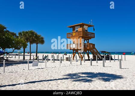 Tour D'Observation De Sauveteur Sur Bradenton Beach, Floride Banque D'Images