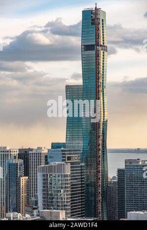 St. Regis Hotel aka Vista Tower conçu par Studio Gang Banque D'Images