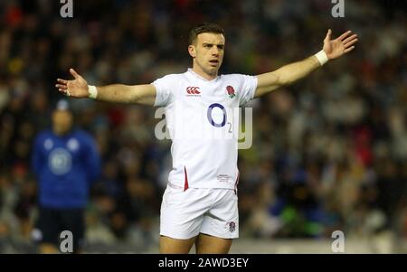 George Ford d'Angleterre pendant le match Guinness Six Nations au BT Murrayfield Stadium d'Édimbourg. Banque D'Images