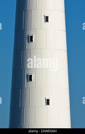Tour Du Phare Blanc Imposant Banque D'Images