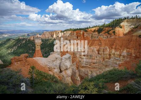 randonnée dans le parc national de bryce canyon dans l'utah aux états-unis Banque D'Images