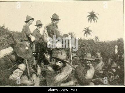 Worcester dans la guerre d'Espagne; étant les histoires des entreprises A, C, et H, 2 d régiment, et compagnie G, 9 régiment, M.V.M., pendant la guerre pour la libération de Cuba, mai-novembre 1898, avec une liste de ERShumway Camp, n°30, les anciens combattants de la guerre d'Espagne, Suivi d'un bref compte rendu du travail des citoyens de Worcester en aidant les soldats et leurs familles . régiment de habitués à la . yass. Et avant tout, nous pourrions nous connecter à nouveau à l'ist et 2(1 bataillons étaient allés dans la lutte.Quand nous sommes finalement arrivés il y avait noone pour montrer où le Le reste était parti, donc nous avons commencé vers le tir.Meanpendant que notre perte avait Banque D'Images