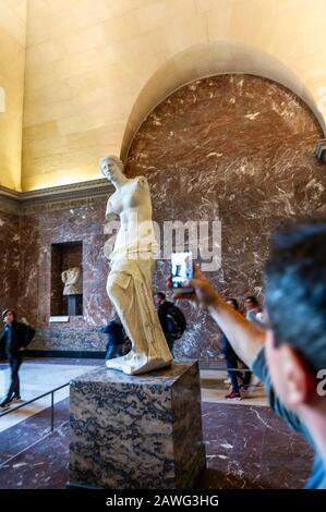 Statue de Vénus de Milo au Louvre Banque D'Images