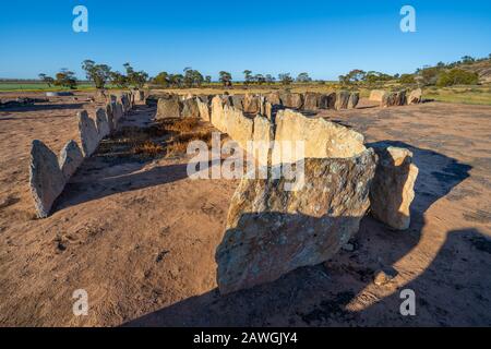 Les Verges historiques de Pergandes Sheep dans les années 1920 utilisant des dalles de granit. Australie Occidentale Banque D'Images