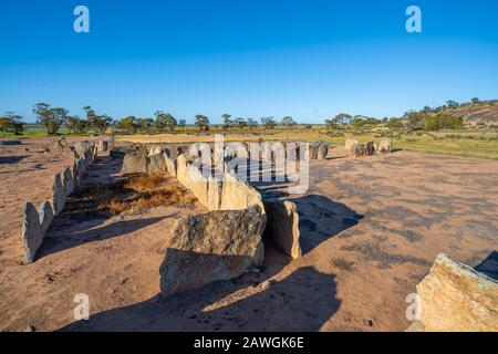 Les Verges historiques de Pergandes Sheep dans les années 1920 utilisant des dalles de granit. Australie Occidentale Banque D'Images