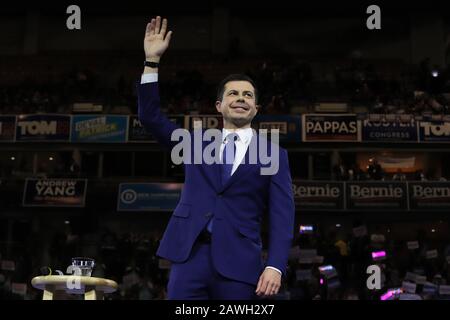 Manchester, New Hampshire, États-Unis. 8 février 2020. Dîner Au Club Mcintyre-Shaheen 100 Du Parti Démocratique Du New Hampshire. Ancien maire South Bend, Indiana, PETE BUTTIGIEG. Crédit: Christy Prosser/Zuma Wire/Alay Live News Banque D'Images