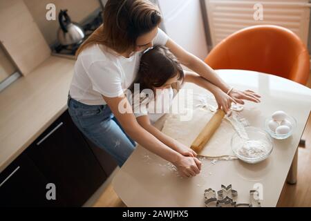 art de cuisiner des biscuits délicieux. photo de vue de dessus, gros plan, passe-temps, intérêt Banque D'Images