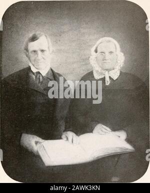 Dossier généalogique de John Brown (1755-1809) et de ses descendants, aussi les branches collatérales des familles Merrill, Scott et Follett . isters havingmaried frères. J'ai tout trouvé très agréable, et j'ai bien aimé ma visite. J'ai passé la plupart de mon temps dans le comté de Cayuga. J'ai reçu une lettre de Cousin Almira en mars dernier. Shevv^as se préparant à faire une visite à l'Ohio, mais le retour inattendu de son mari l'a empêché d'aller. Il avait beento Californie environ un an et demi, et est revenu en bonne santé, bien satisfait, mais pas envie d'y retourner. Notre famille à l'heure actuelle sont très bien. Il y en a Banque D'Images