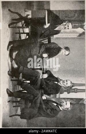 Dossier généalogique de John Brown (1755-1809) et de ses descendants, aussi les branches collatérales des familles Merrill, Scott et Follett . , Ohio.Enfants: 167 Fannie Brownell, N. 10 septembre 1851; M. George Mil- Paroisse Smith. 168 Walbridge, n. 13 janvier 1861; d. ] Iarch 10, 1868. 169 Laurie Merrill, n. 9 Avril 1863. 170 Maude Alice, n. 24 octobre 1866; M. Ernest Richard Parke, Supérieur Ouest, Wis, 23 Juillet 1890. 171 Alfred Newton, n. 23 juillet 1869 -- 13 janvier 1899. Edwin H. Brown s'est enrôler dans la 123ème Ohio VolunteerInfantry (Col. Wm. T. Wilson) le 8 septembre 1862, avec la commission du premier lieutenant, A Banque D'Images