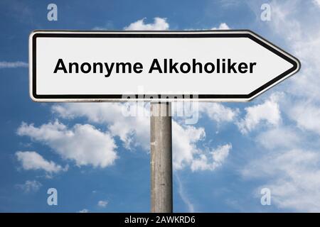 Photo détaillée d'un panneau avec l'inscription Alonyme Alkoholiker (Alcoholics Anonymous) Banque D'Images