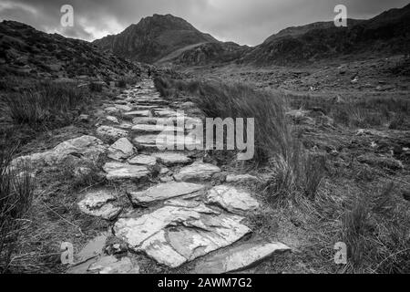 Llyn Idwal Dans Le Parc National De Snowdonia, Au Pays De Galles Banque D'Images