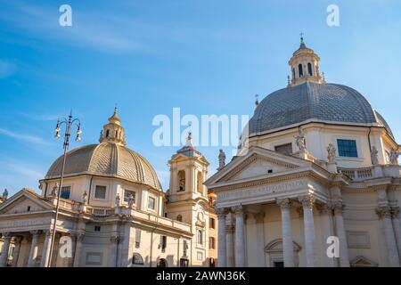 Églises de Santa Maria à Montesanto et Santa Maria dei Miracoli Banque D'Images