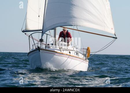 25 bateaux à voile à l'ouest, à ailes d'oie, au large de Stonehaven, Aberdeenshire, Écosse Banque D'Images