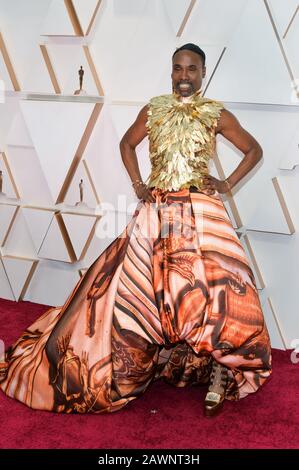 Billy porter marchant sur le tapis rouge lors du 92ème prix annuel de l'Académie qui s'est tenu au Dolby Theatre à Hollywood, en Californie, le 9 février 2020. (Photo d'Anthony Behar/Sipa USA) Banque D'Images