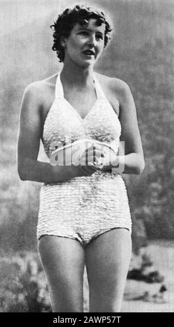 1936 CA , Berchtesgaden , ALLEMAGNE : La naziste EVA BRAUN ( Munchen , Allemagne 1912 - Berlin , Allemagne 1945 ) maîtresse et épouse ultérieure du dictateur ADOLF Banque D'Images