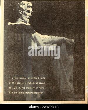 Statues du Mémorial Abraham LincolnLincoln . POUR UNE EXPÉRIENCE ÉMOTIVE INOUBLIABLE, POUR UNE PATRIOTREAWAKENING FORT AVEC FIERTÉ ET AVEC RESPECT, FORRENEWED INSPIRATION À LA CITOYENNETÉ RESPONSABLE, CHAQUE AMERICANSHOULD A LE PRIVILÈGE D'AU MOINS UNE STATUE HÉROÏQUE PERMANENTE BEFORETHIS AU LINCOLN MEMORIAL DE WASHINGTON. -#- Abraham Lincoln est né il y a 131 ans aujourd'hui, le 12 février 1809 t : ft — v thie J. L HUDSON COMPANY # &gt; r^y If ?ORT WAYNE, INDIANA, LE LUNDI 12 FÉVRIER 1940. ; AujourD'Hui Est Son Anniversaire. Banque D'Images