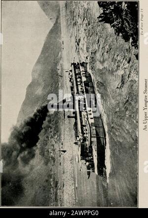 La grande rivière ; l'histoire d'un voyage sur le Yangtze Kiang . présente le pillage, qui est moins confortable. Bien que les rues aient été assez bien nettoyées des corps des victimes et que de petites piles de paille remplies d'encens aient été brûlées pour clarifier l'atmosphère, mais ici et là, un corps sans tête était encore lyingexposé comme exemple aux fauteurs. Les villes-gens ont pris soin de retirer leurs propres morts aussi vite que possible, mais de permettre à ceux des pillards de rester sans un enterrement décent pour une période plus longue. Wecounted les restes de couvée de 40 magasins qui avaient doublé la princesse Banque D'Images