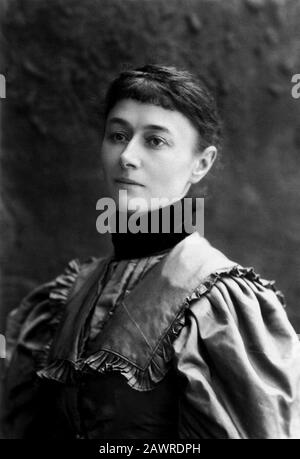 1890 c. , GRANDE-BRETAGNE : Alice Liddell , quand était un enfant était le modèle de la petite Muse pour ALICE AU PAYS DES MERVEILLES - 1865 par le photographe, mathématicien Banque D'Images