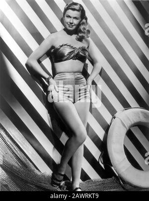 1948 , USA : l'actrice américaine DORIS DAY ( 1924 - 2019 ) - FILM - CINÉMA - atrice - Hollywood - costume da bagno - maillot de bain - maillot de bain sui Banque D'Images