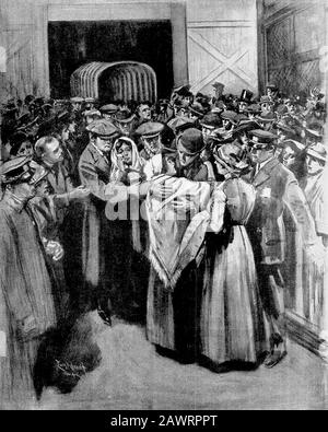 1912 ,4 mai , NEW YORK , États-Unis : The british Ocean Liner RMS TITANIC . Arrivée du ' navire de sorrow ' à New York , couverture du supplément à ' Le tr Banque D'Images