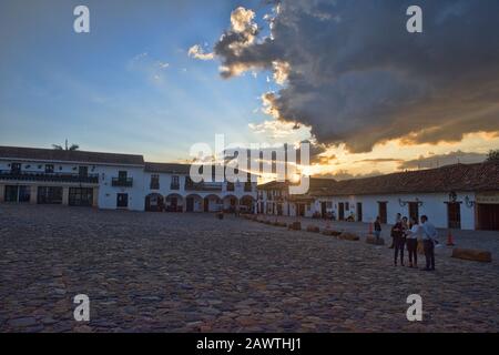 Coucher de soleil dans Villa coloniale de Leyva, Boyaca, Colombie Banque D'Images