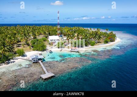 Village De Tetamanu À L'Atoll De Fakarava, Tuamotu Archipel, Polynésie Française Banque D'Images