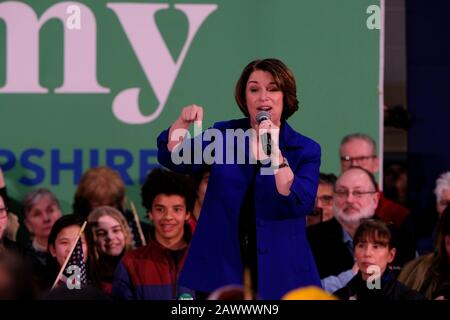 La candidate à la présidence démocratique, Amy Klobuchar, sénateur du Minnesota, mène des campagnes à Nashua. Banque D'Images