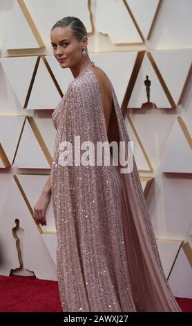 (200210) -- LOS ANGELES, 10 février 2020 (Xinhua) -- Brie Larson arrive pour le tapis rouge des 92ème Academy Awards au Dolby Theatre de Los Angeles, aux États-Unis, le 9 février 2020. (Xinhua/Li Ying) Banque D'Images