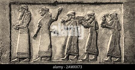 L'obélisque noir de Salmanasar III est une sculpture en calcaire noir assyrienne avec de nombreuses scènes et inscriptions de bas-relief. Il vient de Nimrud (forme Banque D'Images