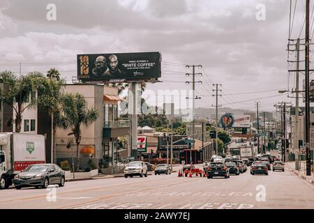 Los Angeles - 10 septembre 2019 : heure de pointe dans la rue de la ville Banque D'Images