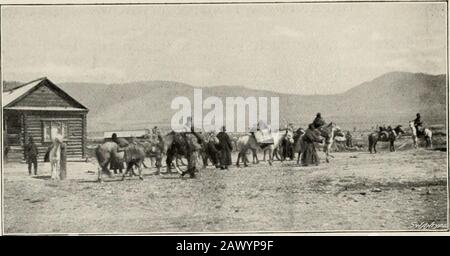 Après des moutons sauvages dans l'Altaï et la Mongolie; . on, et une bibliothèque bien fournie, chieflycontainers oeuvres sur l'Altai, par Tchichatcheff, le voyageur russe, Bunge et Ledebour, les botanistes bien connus, avec de splendides assiettes des différentes usines du district. J'ai également été frappé par l'intérêt actif que les autorités de Barnaoul prennent dans le thewelafare et l'éducation du peuple commun, l'intérêt qui m'a semblé être beaucoup au-dessus de la moyenne par rapport à celle de la Russie européenne. Par exemple, il y a une salle spéciale, Avec UN DÉPART de jardin DE BARNAOUL 35 attaché à lui, converti Banque D'Images