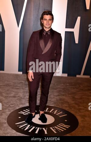 Beverly HILLS, CA - 10 FÉVRIER: Antoni Porowski assiste à la Vanity Fair Oscar Party de 2020 organisé par Radhika Jones au Wallis Annenberg Center for the Performing Arts le 24 février 2019 à Beverly Hills, Californie. Banque D'Images