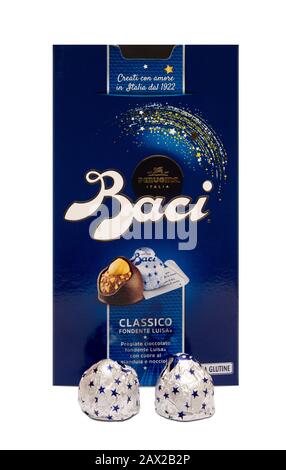 Italie - 10 février 2020: Pack de célèbre Baci Perugina, chocolat de marque italienne Banque D'Images