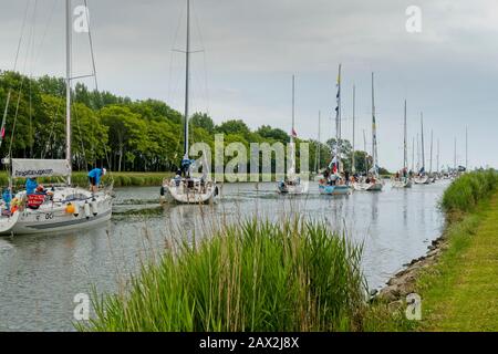 Caranten Normandie France ; rassemblement pour la course de tous les ports yacht Banque D'Images