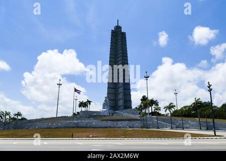 Cuba : monument dédié à José Martí, héros national cubain, situé sur la Plaza de la Revolución, à la Havane. Banque D'Images