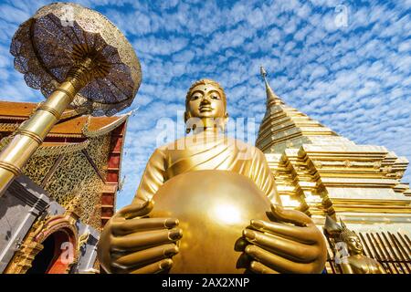 Wat Phra Que Doi Suthep Temple Bouddhiste À Chiang Mai, Thaïlande. Banque D'Images