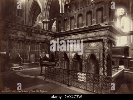 1875 CA , LONDRES , GRANDE-BRETAGNE : ABBAYE DE WESTMINSTER , Chapelle et sanctuaire DU ROI ÉDOUARD III LE CONFESSEUR ( 1042 - 66 AD ) - INGHILTERRA - GRAND BRETAGNA - LONDRA - CATTEDRALE - ARCHITETTURA - ARCHITECTURE - FOTO STORICHE - PHOTOS D'HISTOIRE - GEOGRAFIA - GÉOGRAPHIE - VECCHIA EUROPA - VIEILLE EUROPE - GERMANIA - CHIESA - ÉGLISE - ABAZIA - CA - ALTARE - TOMBA - PIERRE D'APPEL - MAUSOLEO - STILE Gotico - STYLE GOTHIQUE - trono - trône ---- Archivio GBB Banque D'Images