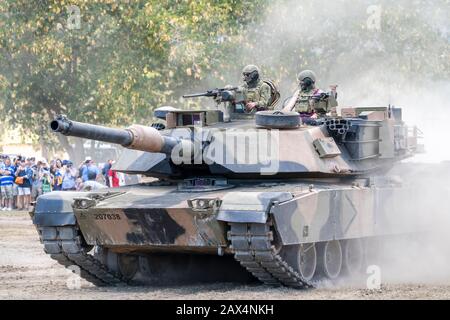 Réservoir d'Abrams exposé à l'occasion de la journée portes ouvertes de l'armée australienne, caserne de l'armée de Lavarack, Townsville North Queensland Banque D'Images