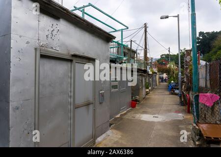 Vue sur le village de Tai O, maisons de Tai O Slow à Hong Kong. Vue Du Niveau Des Yeux Banque D'Images