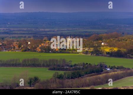 Village et église de Ivinghoe Ivinghoe Beacon Hill Buckinghamshire Banque D'Images